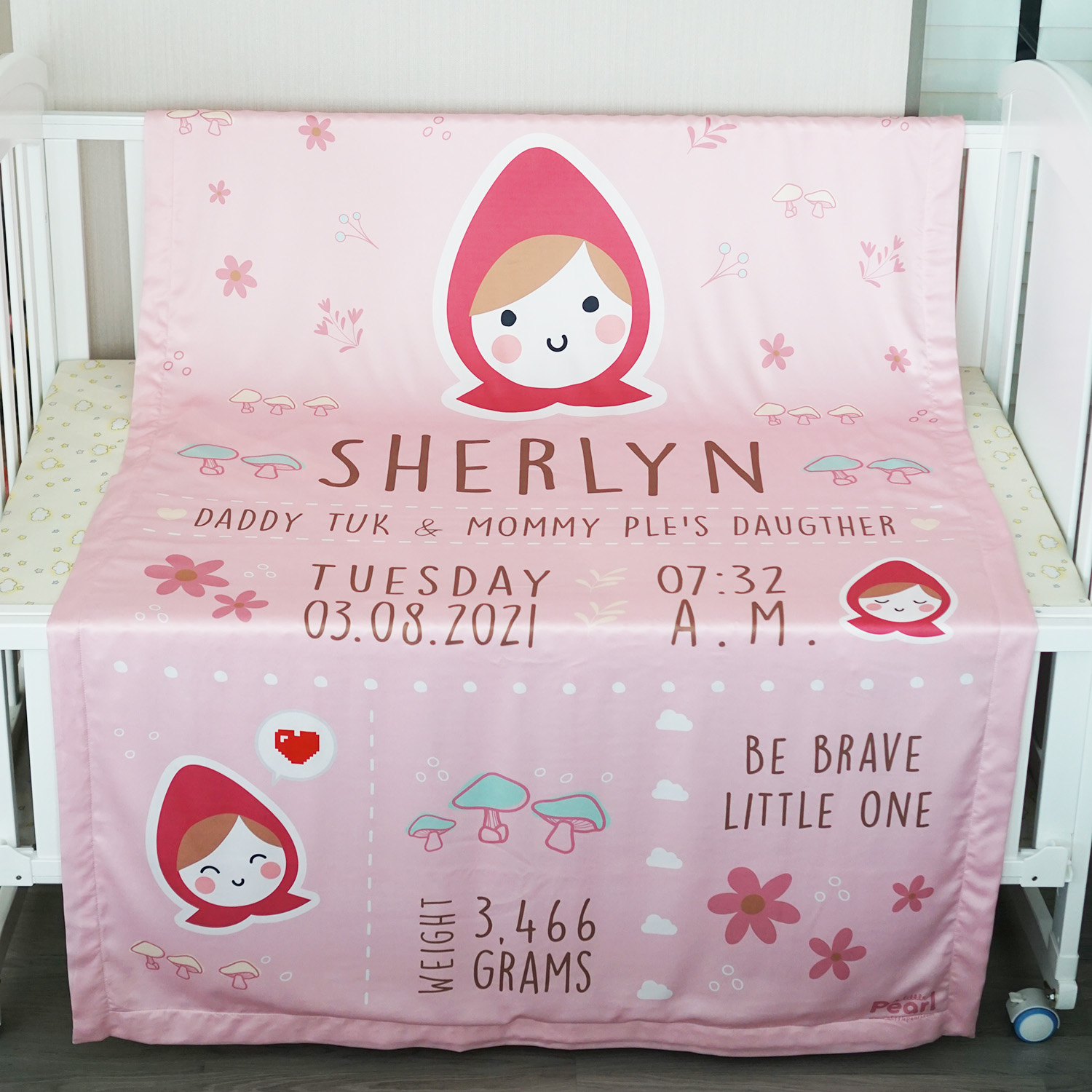 ผ้าห่มเด็ก ใส่ประวัติแรกเกิด ลาย Little Red Riding Hood - Pink