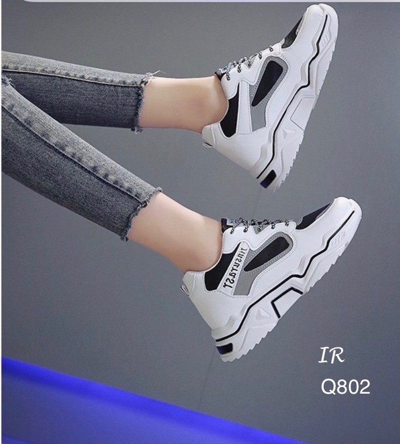 รองเท้าผ้าใบพียูเรืองแสงทรงSport (สีดำ)