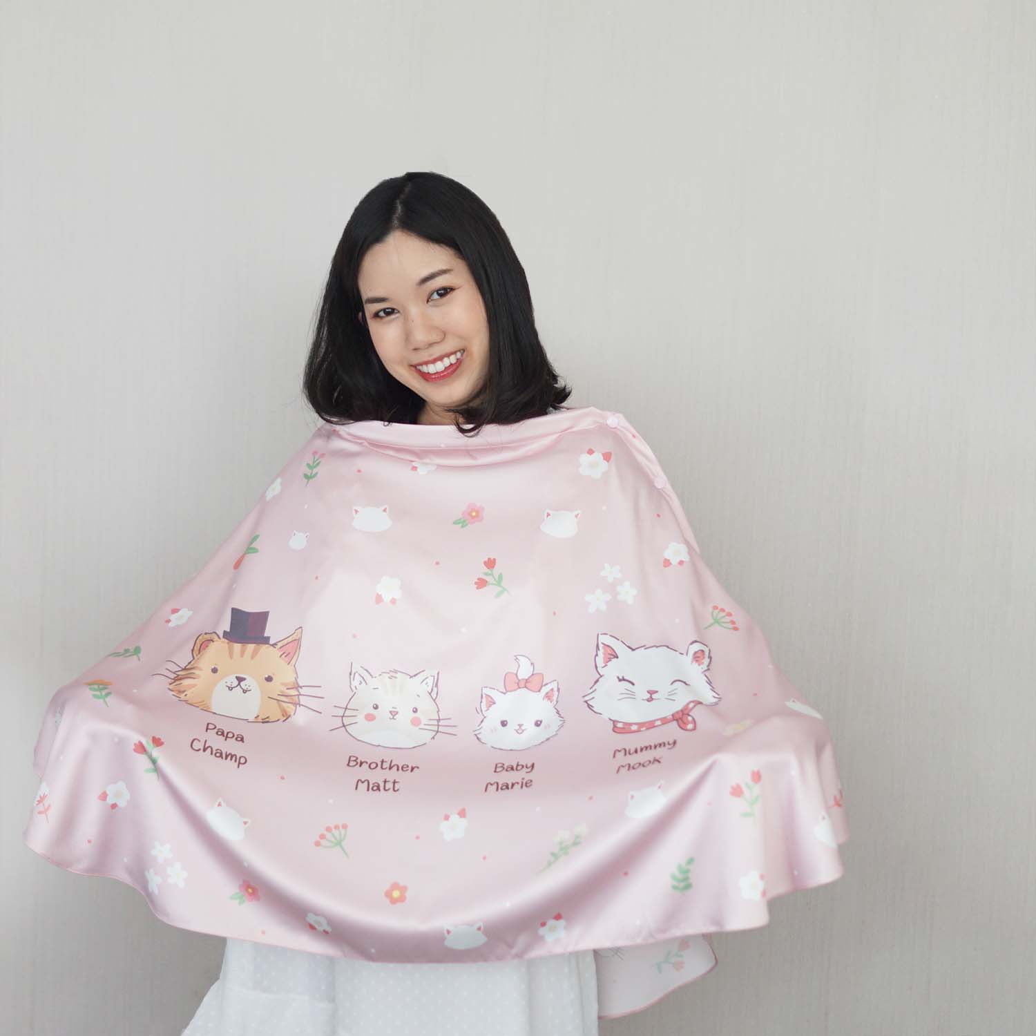 ผ้าคลุมให้นม 3in1 (รุ่นมีกระดุม ถอดโครงได้) แบบสั่งทำใส่ชื่อ ลาย Marrie - Pink