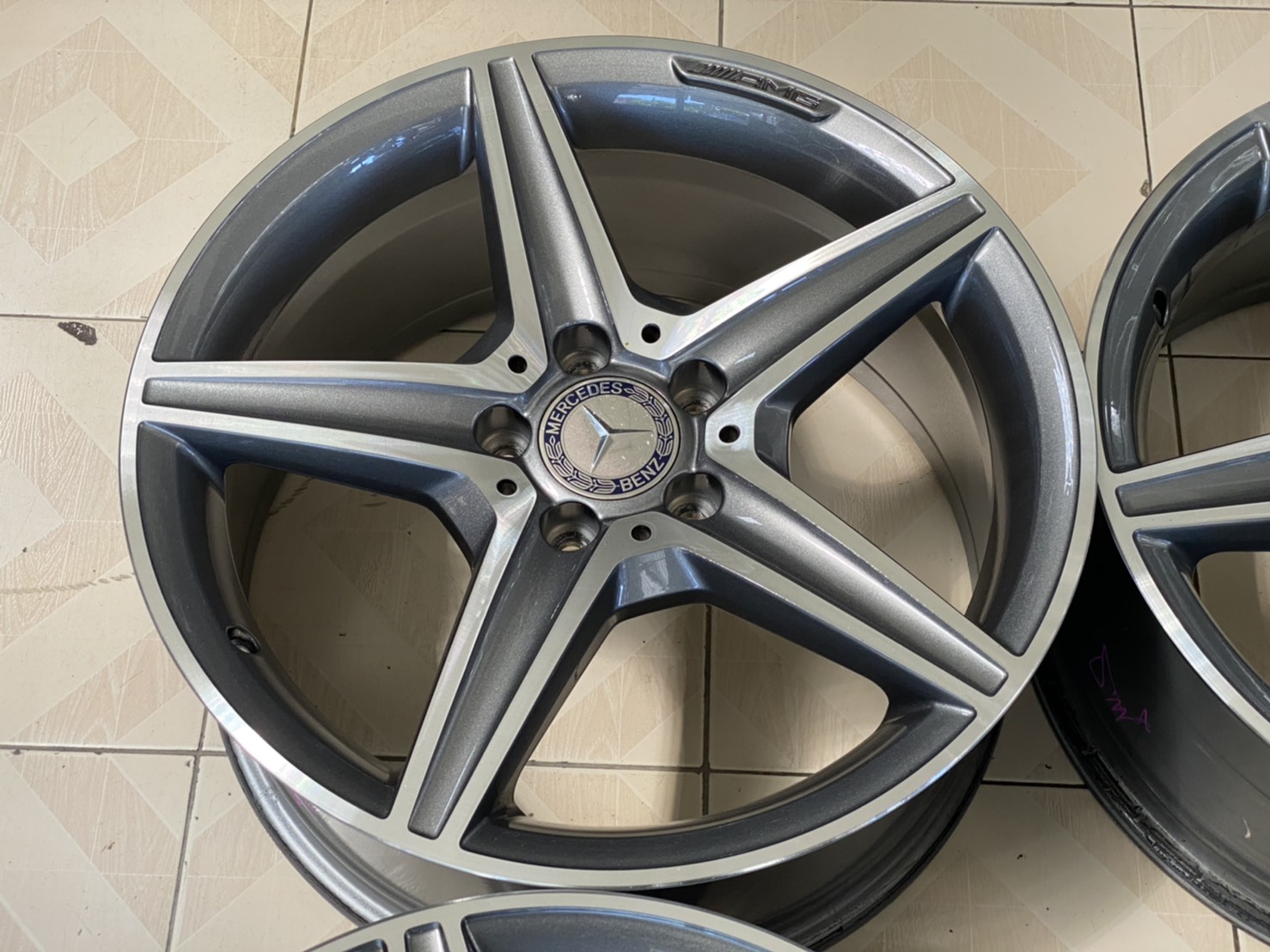 ล้อแท้ AMG ST6 W205 18”