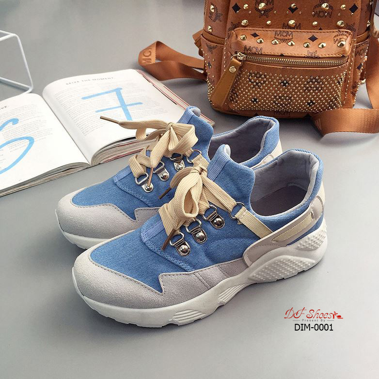 รองเท้าผ้าใบทรงสปอร์ตแต่งสี (สีแดง)