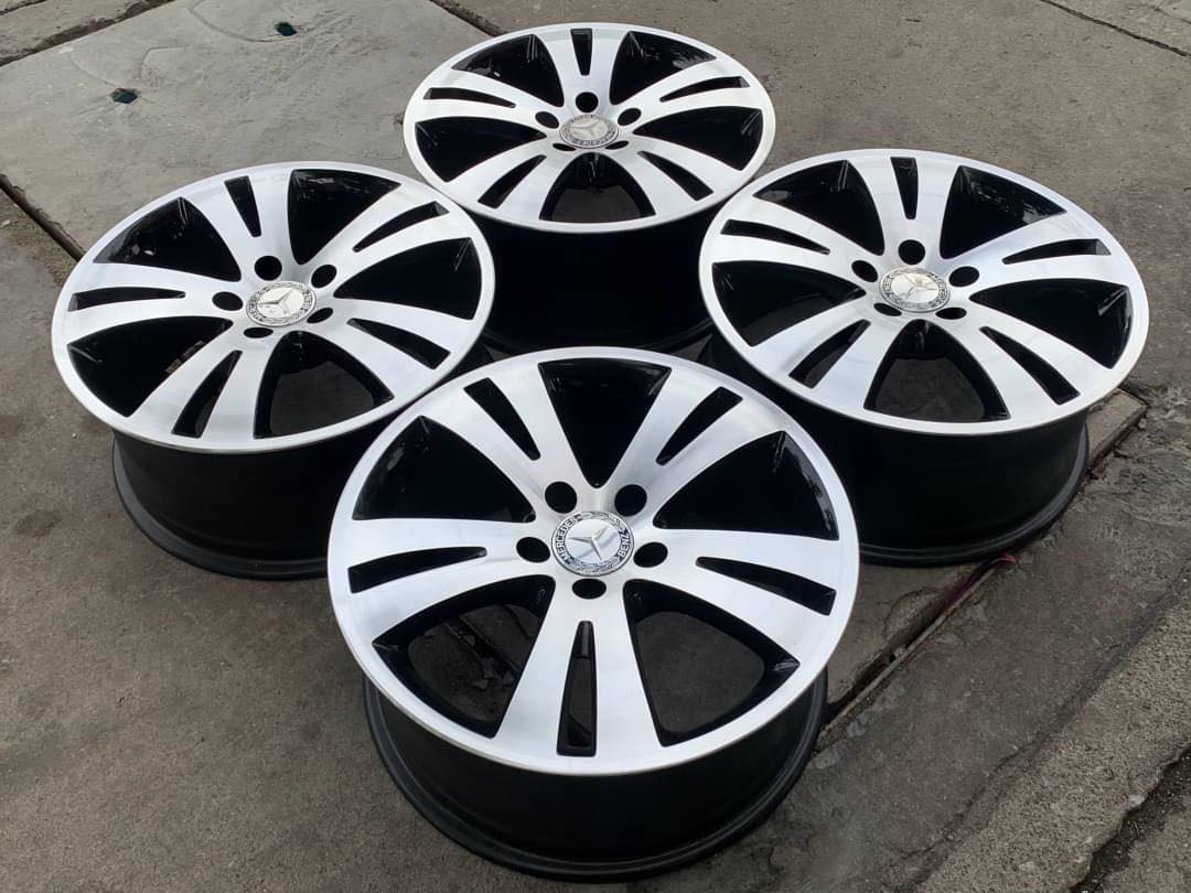 ล้อแท้ติดรถ W204 17x7.5 Et47