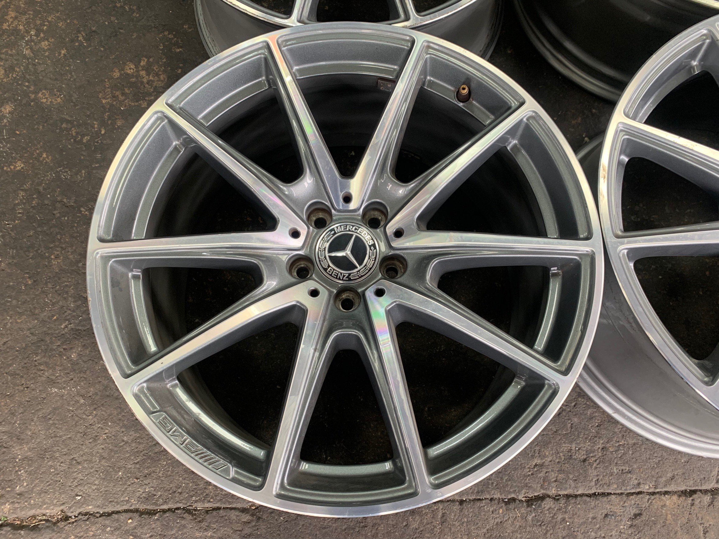 ล้อเบนซ์แท้ AMG 10 SPOKE W222 20"