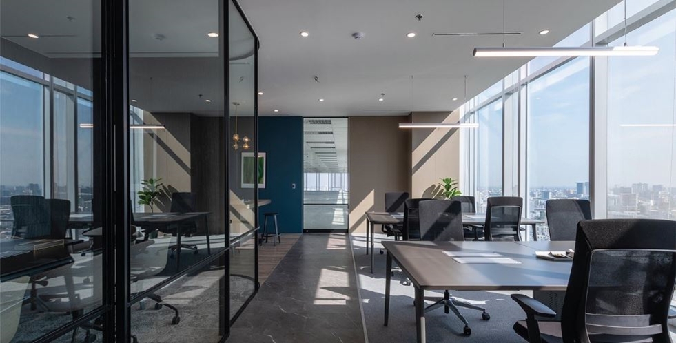 อาคารเมเจอร์ ทาวเวอร์ สำนักงานให้เช่าย่านถนนรามคำแหง กรุงเทพฯ ใกล้สถานีรถไฟฟ้าสายสีส้ม สถานีรามคำแหง 12