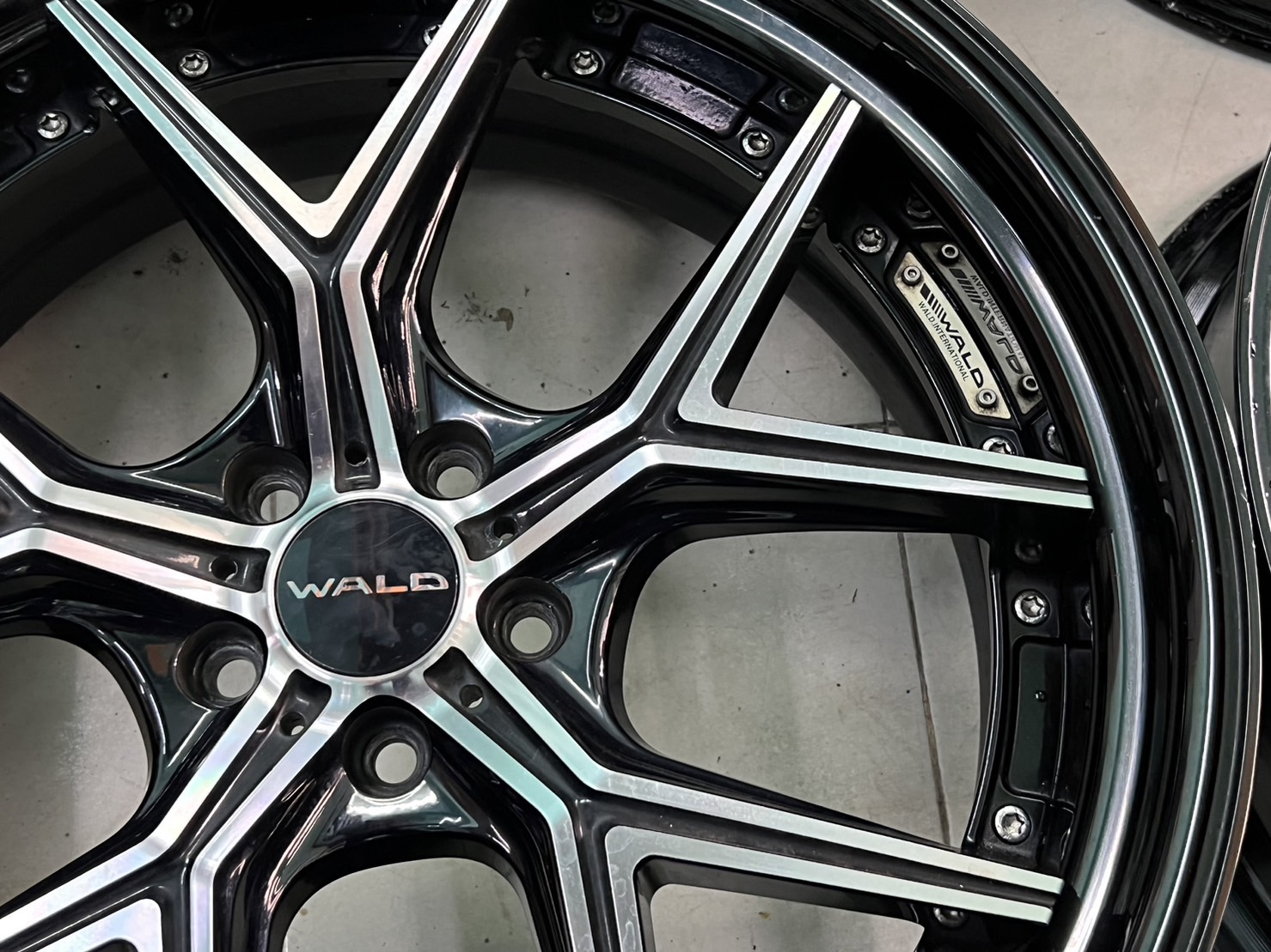 ล้อเบนซ์แท้ WALD ILLIMA 3PCS FORGED 21" สภาพสวย