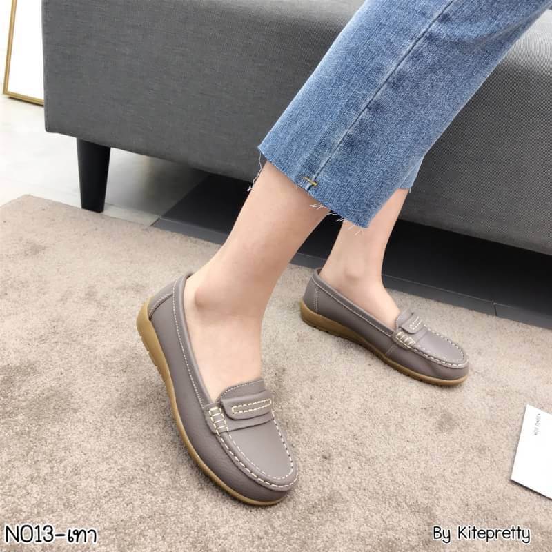 รองเท้าผ้าใบทรงคัทชูแบบสวม (สีเทา)