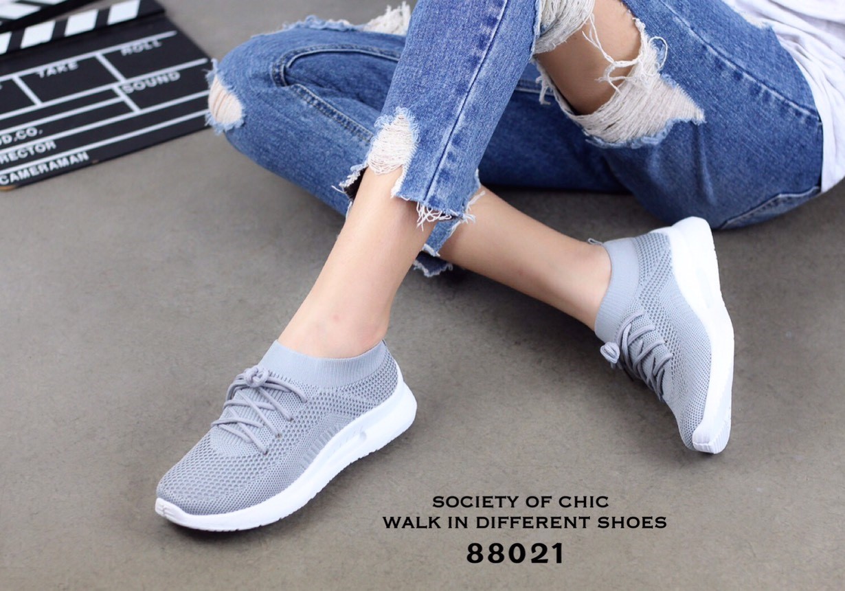 รองเท้าผ้าใบผ้ายืดขอบถุงเท้าสไตล์ Sport (สีขาว)