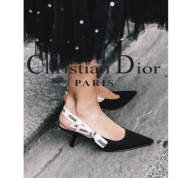 รองเท้าคัทชูรัดส้นสไตล์ Dior (สีชมพู)