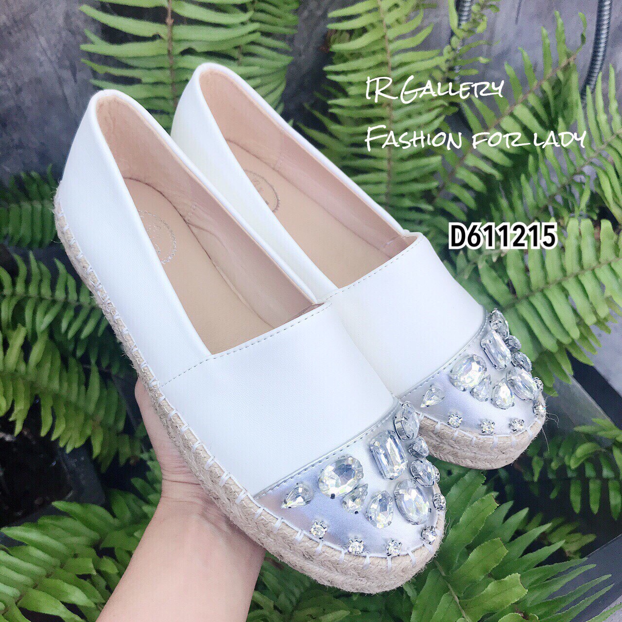 รองเท้าส้นปอ Style LYN (สีดำ)