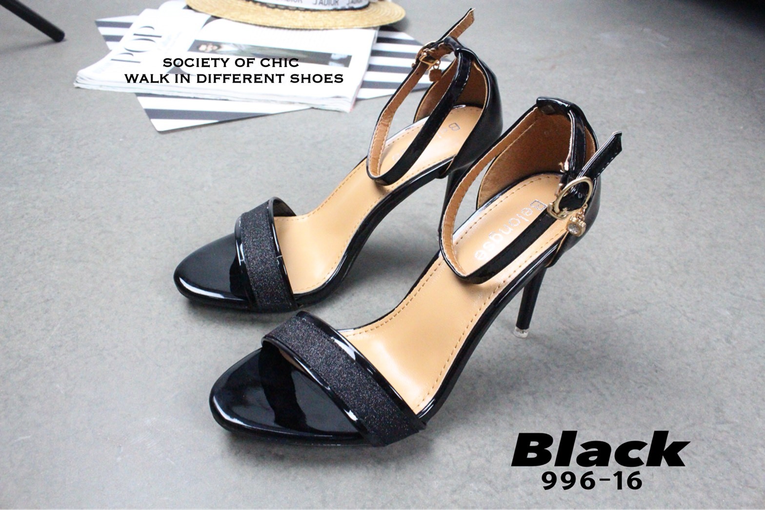 รองเท้าส้นสูงหนังเงารัดข้อ (สีดำ)