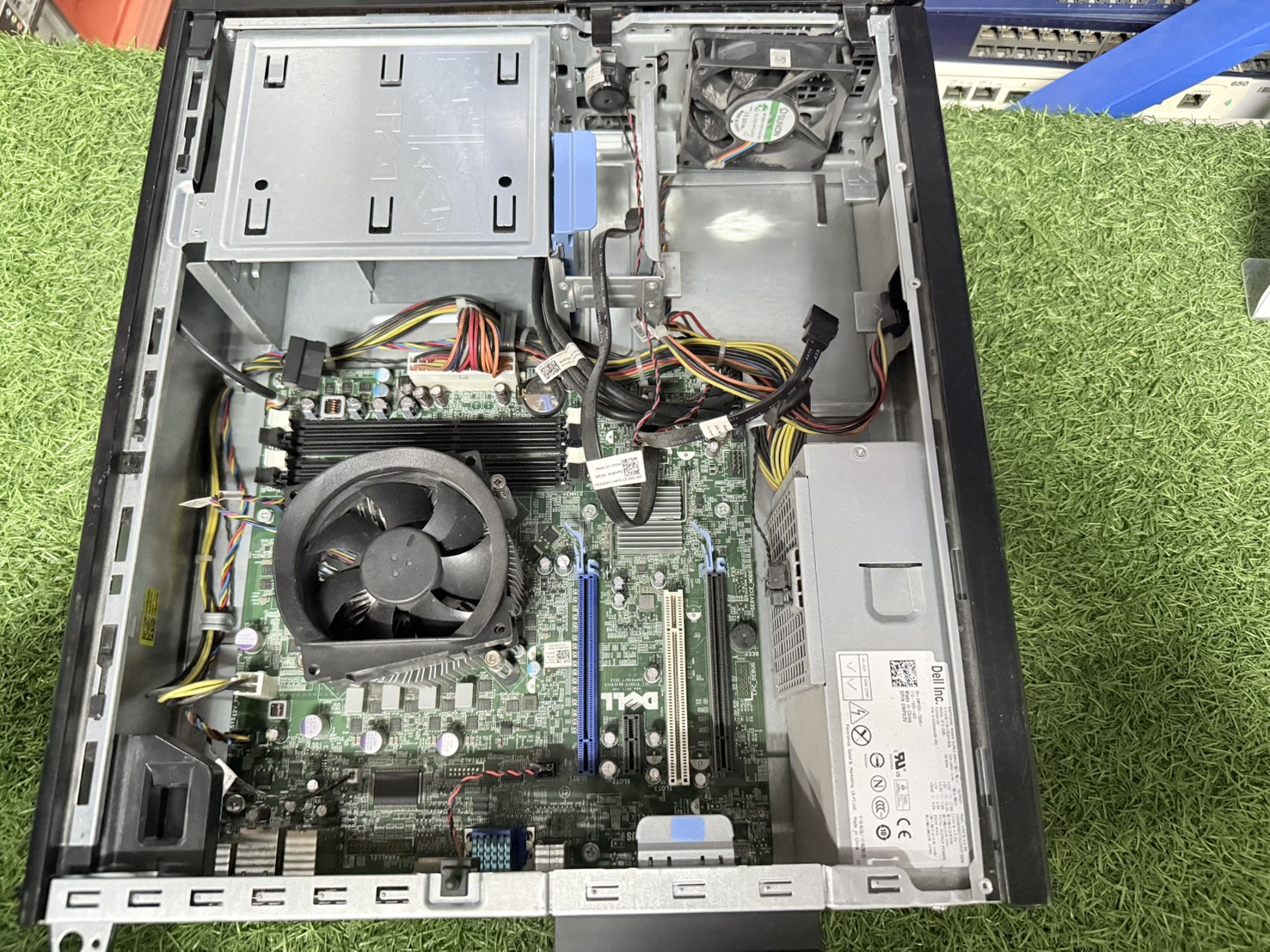 คอมพิวเตอร์ Dell OptiPlex 990 DT CPU i5-2400 Ram 8 GB HDD 1TB