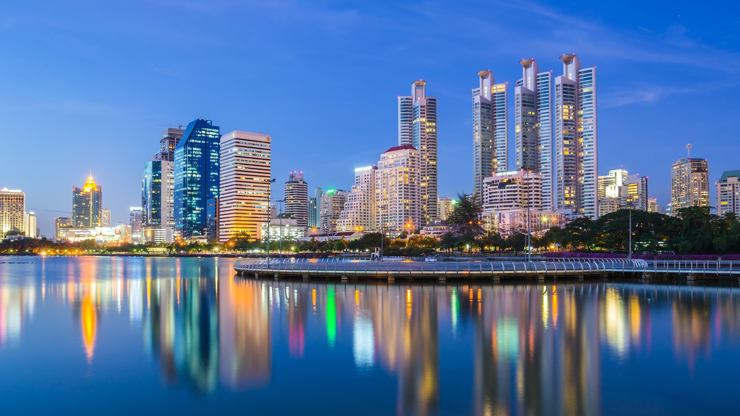 ขายพื้นที่สำนักงาน อาคารโอเชี่ยน ทาวเวอร์ 1 วิวสวนเบญจกิติ ใกล้รถไฟฟ้า BTS อโศก