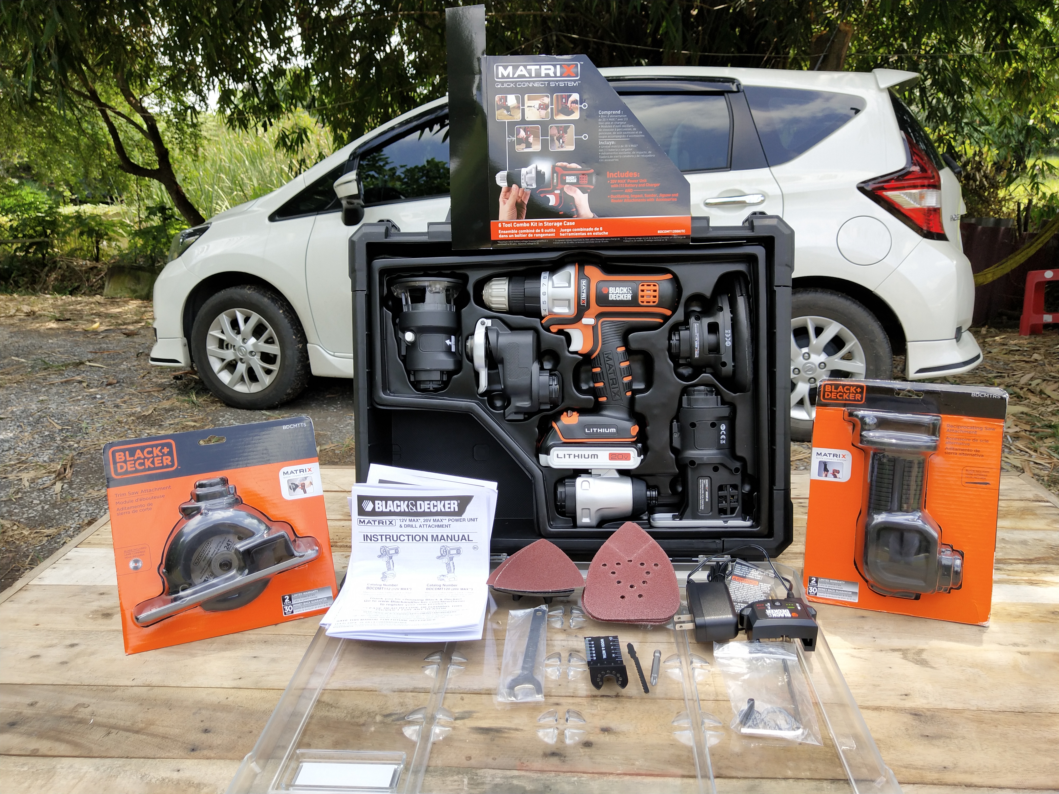BLACK+DECKER สว่าน BLACK+DECKER 6 อิน 1 (BDCDMT1206KITC Matrix 6 Tool Combo Kit with Case) สว่าน BLACK+DECKER BDCDMT1206KITC Matrix 6 Tool Combo Kit with Case