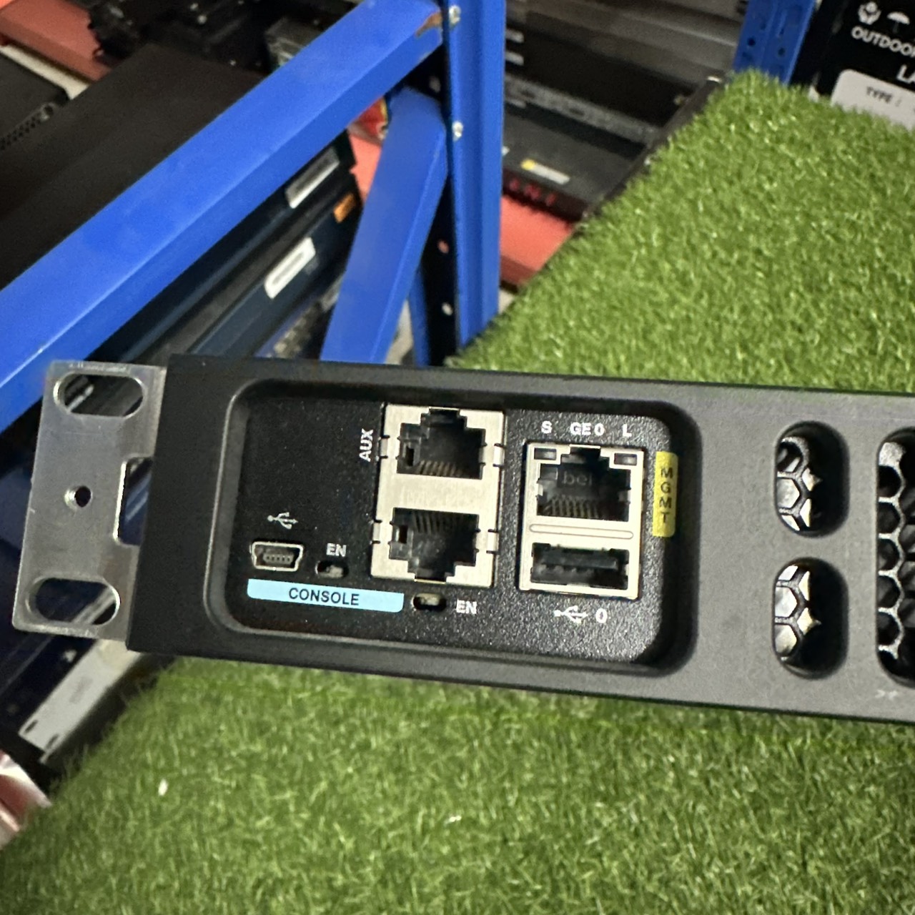 เราเตอร์ Cisco 4300 Series Integrated Services Routers