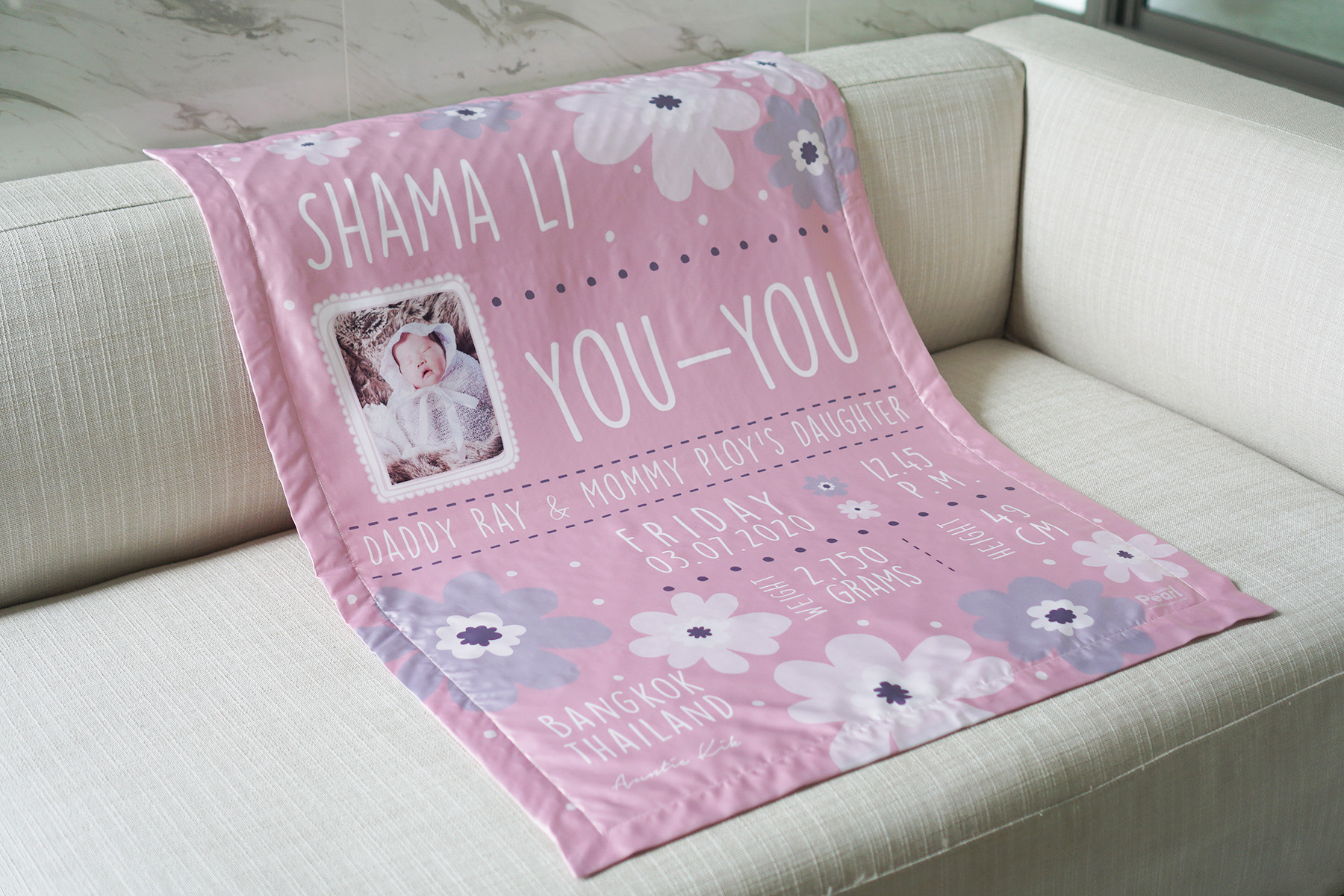 ผ้าห่มสั่งทำใส่ประวัติแรกเกิด Big Flower - Pink + ใส่รูปถ่าย
