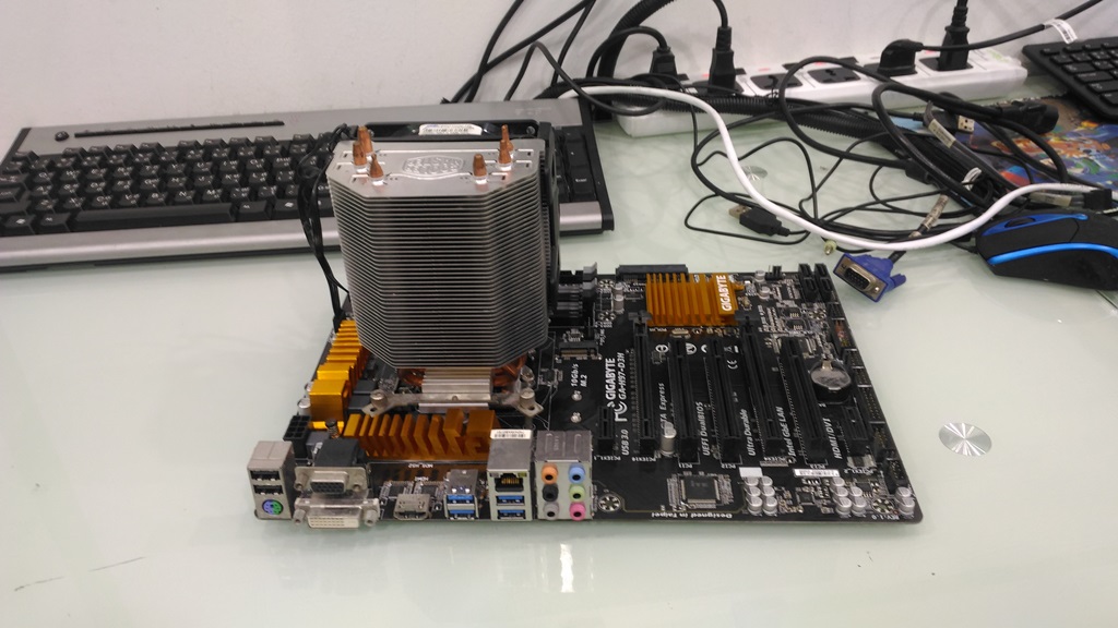 i5-4440 + GA-H97-D3H + Hyper 103