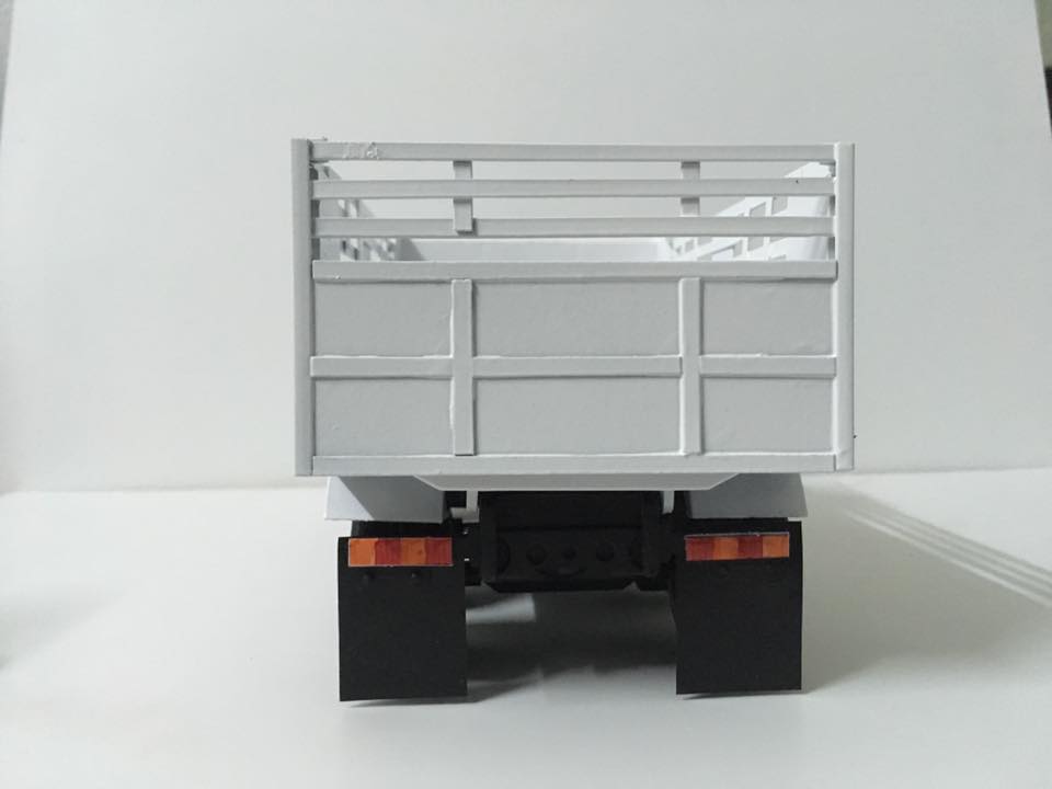รถบรรทุกตั้งโชว์ 1/24 Truck toy โมเดลรถดั๊มพ์