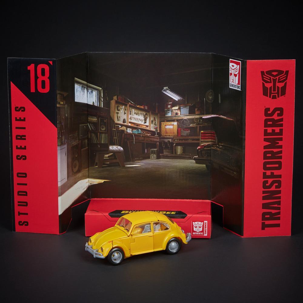 Hasbro Transformers Studio Series 18 Deluxe Class Bumblebee 4.5 Inch Figure ฮาสโบร ทรานสฟอเมอร์ส สตูดิโอ ซีรีย์ส 18 หุ่นยนต์บัมเบิ้ลบี 4.5 นิ้ว ลิขสิทธิ์แท้