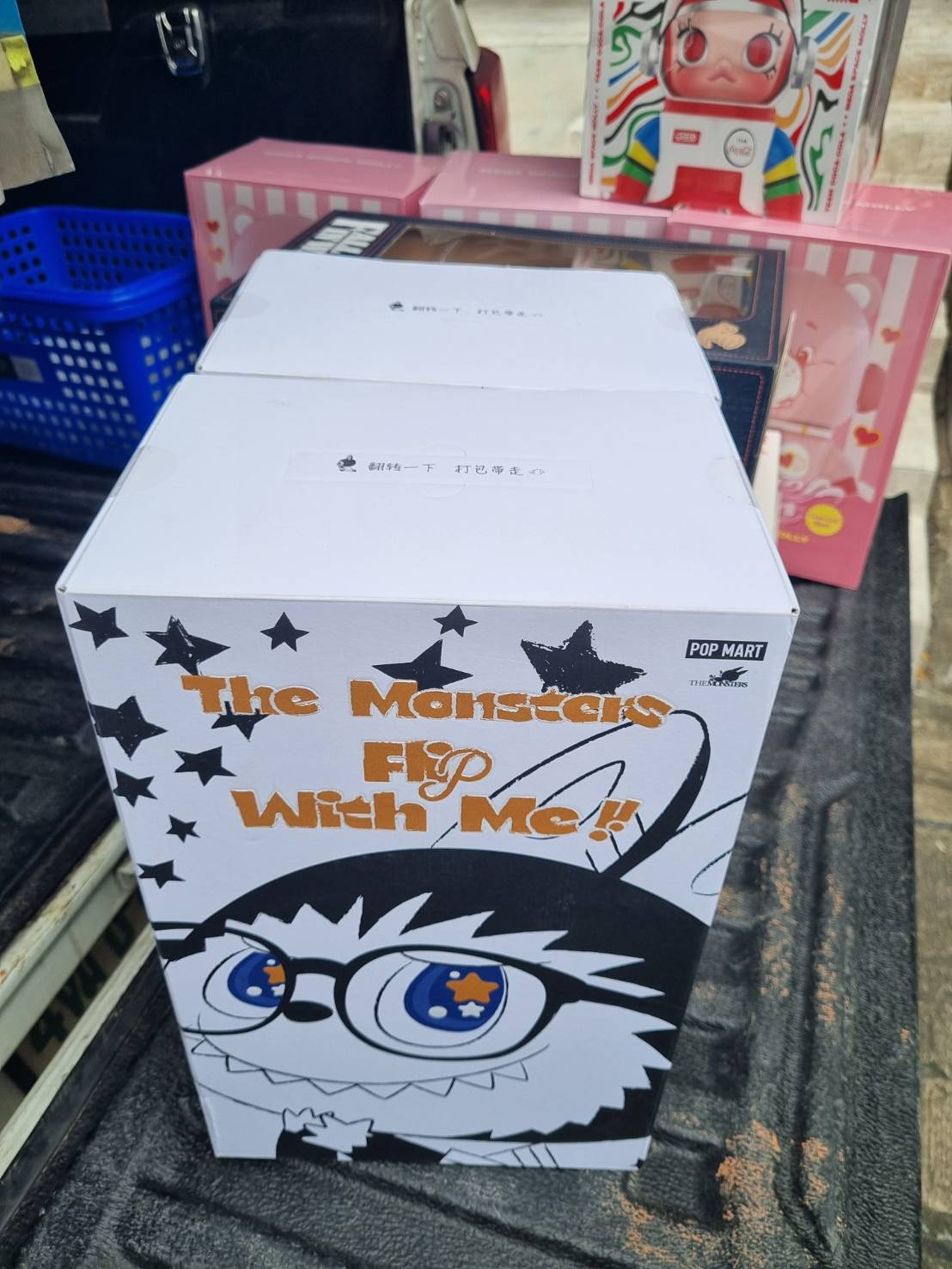 ตุ๊กตา POP MART THE MONSTERS - FLIP WITH ME