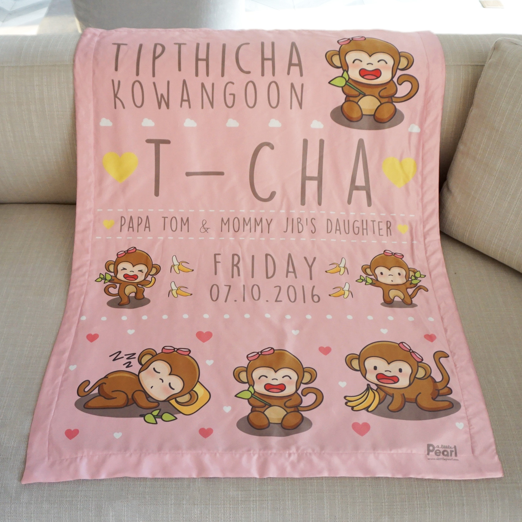 ผ้าห่มเด็ก ใส่ประวัติแรกเกิด ลายลิง สีชมพู / Monkey - Blush Pink