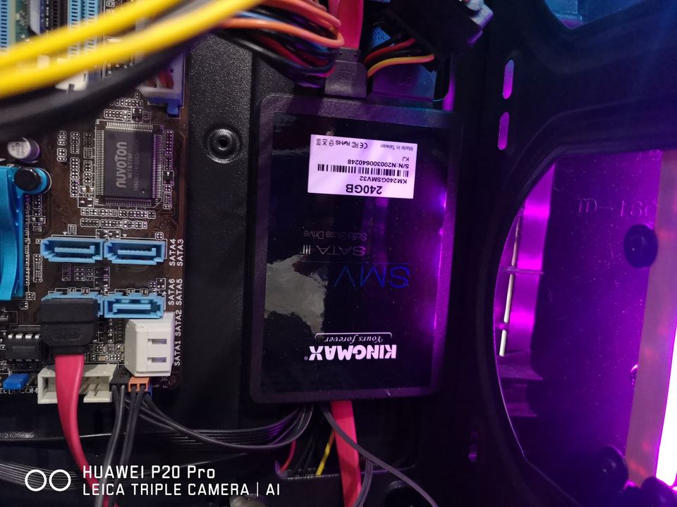 intel Core i5-2500 SSD240 R7 260X