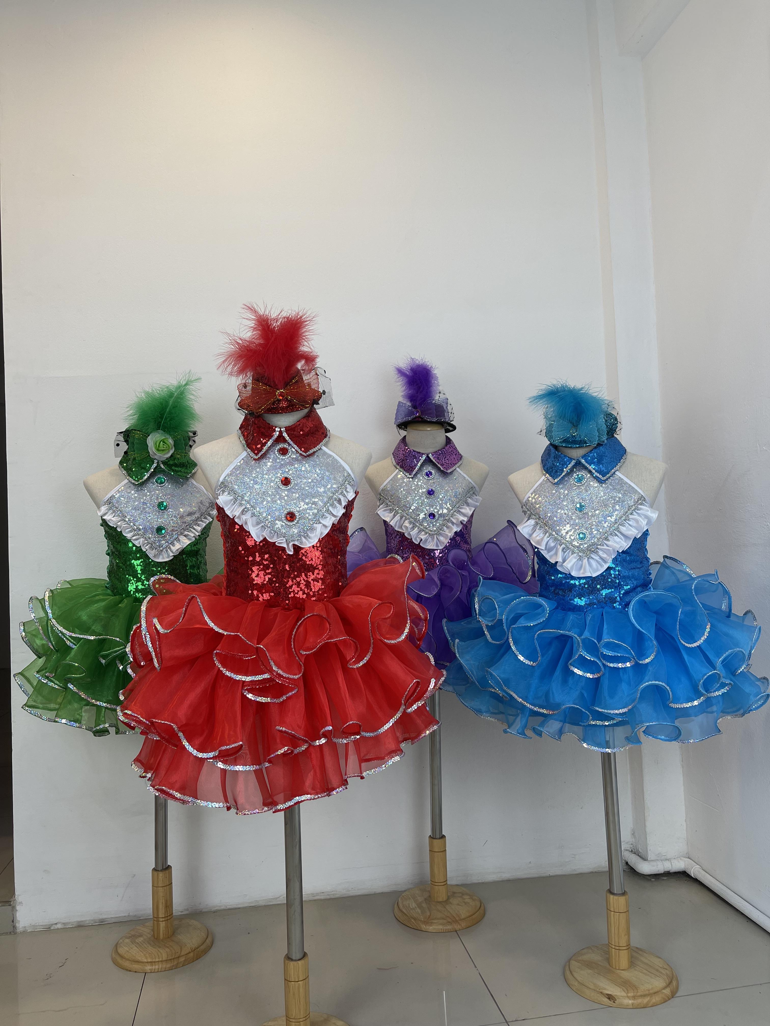 Y&NShop ชุดดรัมเมเยอร์ ชุดเชียร์ลีดเดอร์ เด็กผู้หญิงอนุบาล-ประถมต้น แบบชุดคอปก