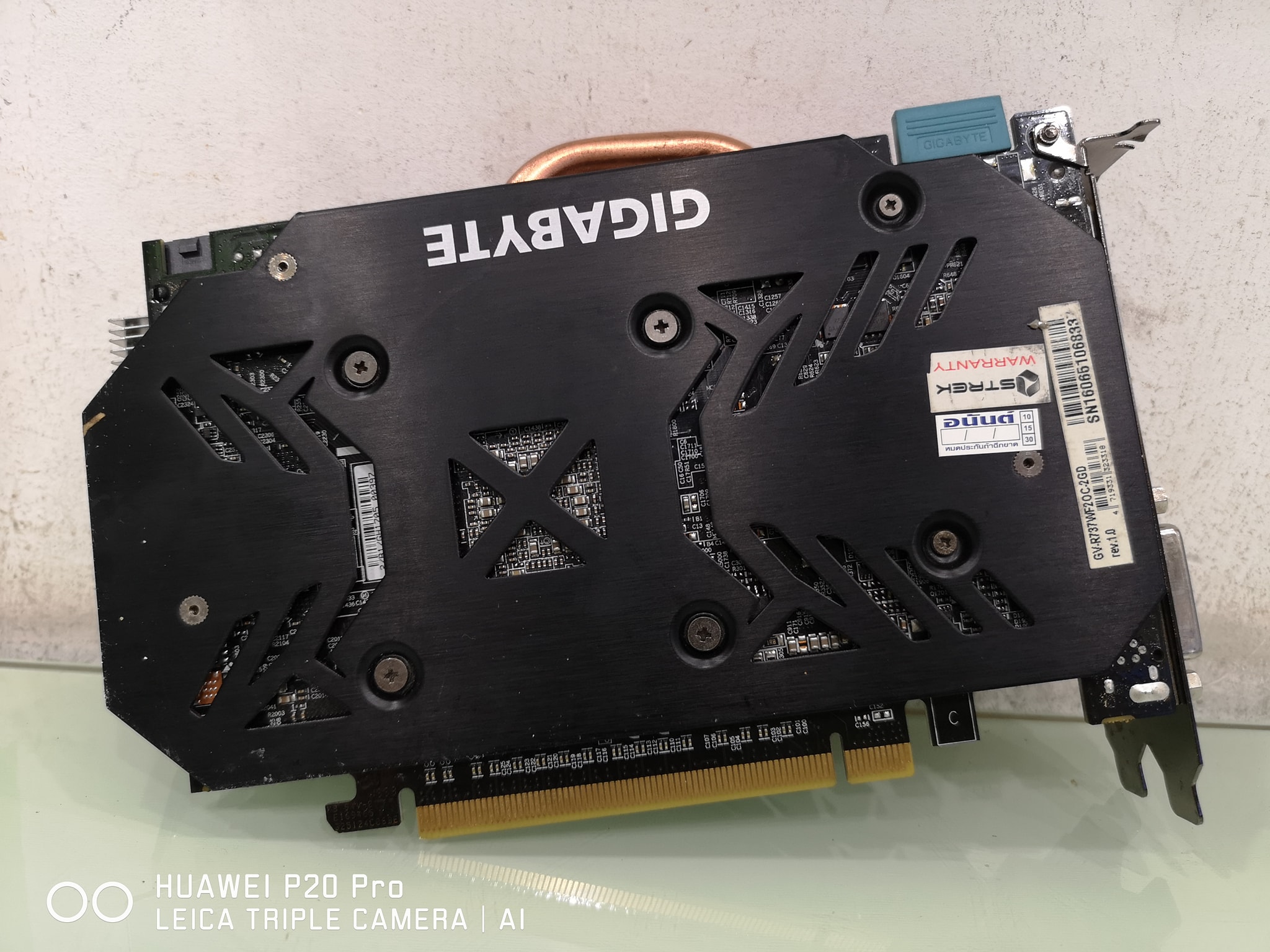 GIGABYTE R7 370 2GB. DDR-5 256Bit