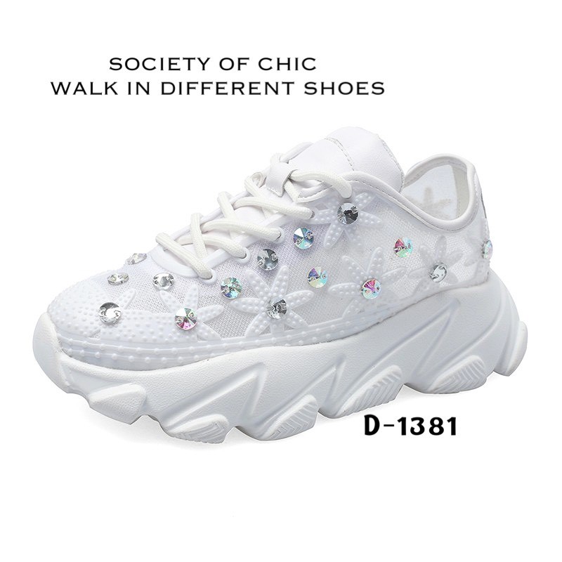 รองเท้าผ้าใบSoft Comfort แต่งเลื่อมเพชร