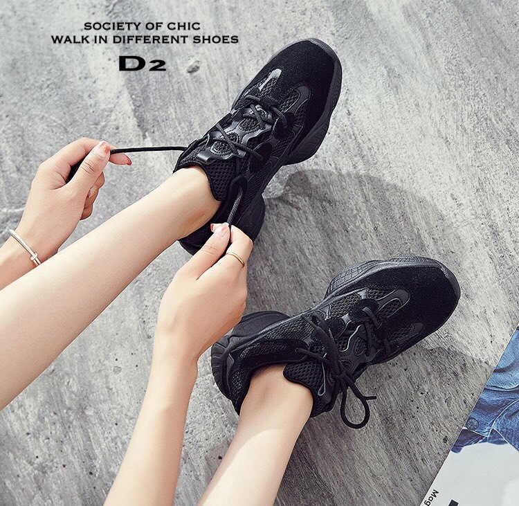 รองเท้าผ้าใบแฟชั่นสไตล์สปอร์ตแต่งตาข่าย (สีครีม)