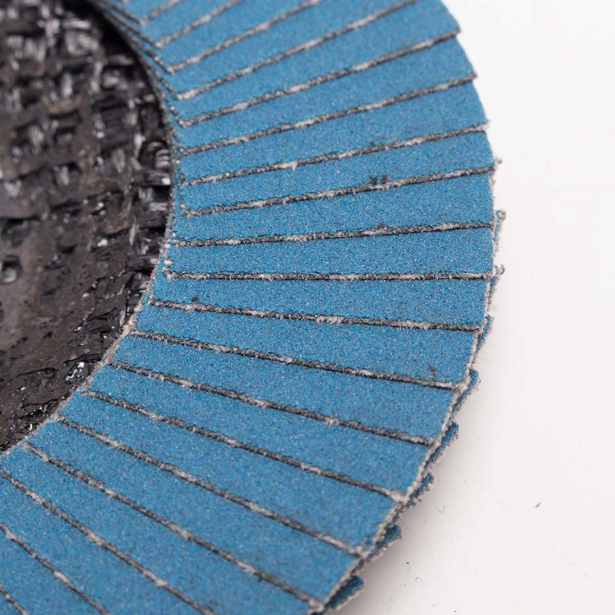 แผ่นเจียรทรายซ้อนหลังแข็ง MARATHON 4 นิ้ว No.320 Flap Disc Aluminum Oxide (10อัน/กล่อง)