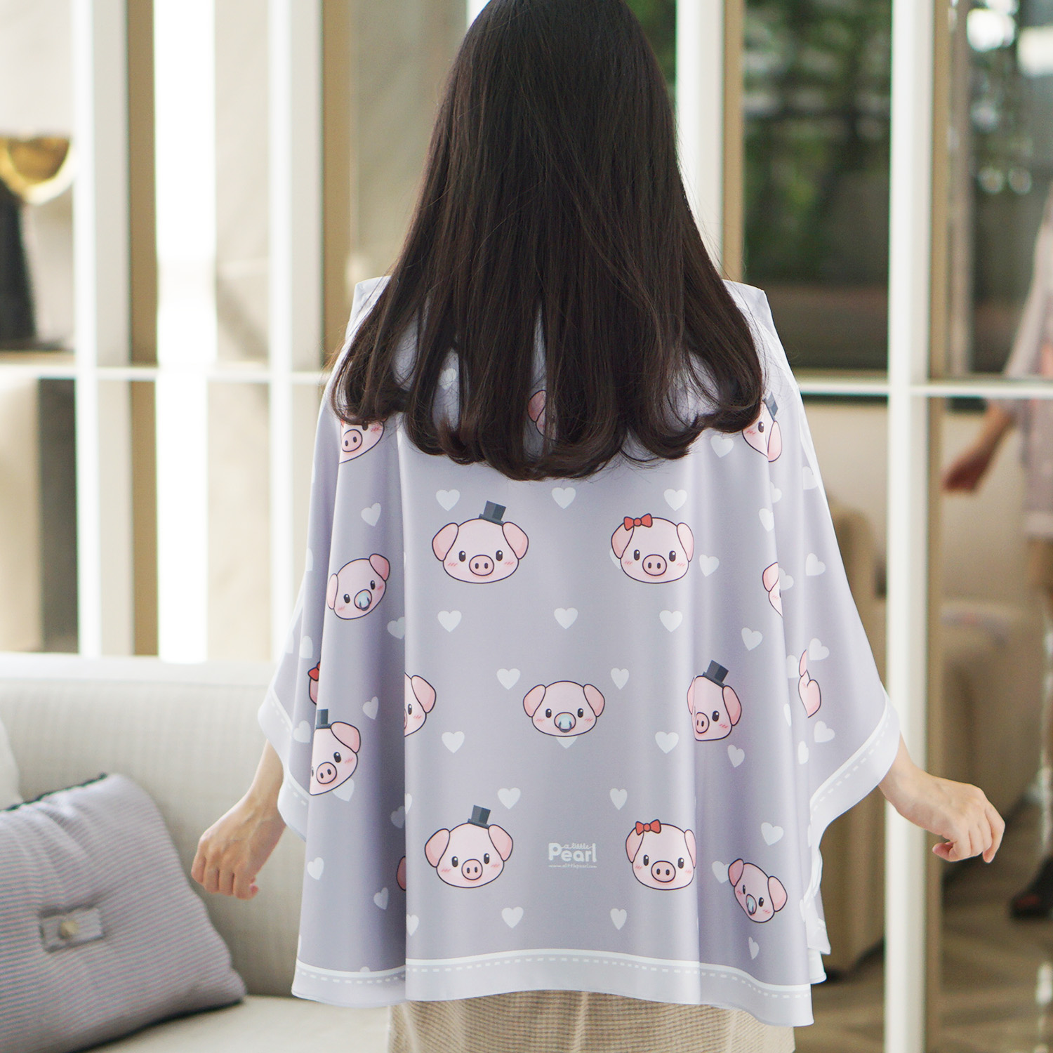 ผ้าคลุมให้นม สั่งทำใส่ชือ ลาย Piggy Family - Grey