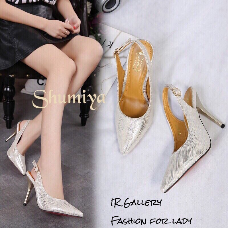 รองเท้าคัทชูหนังวิ๊งทรงหัวแหลม (สีดำ)