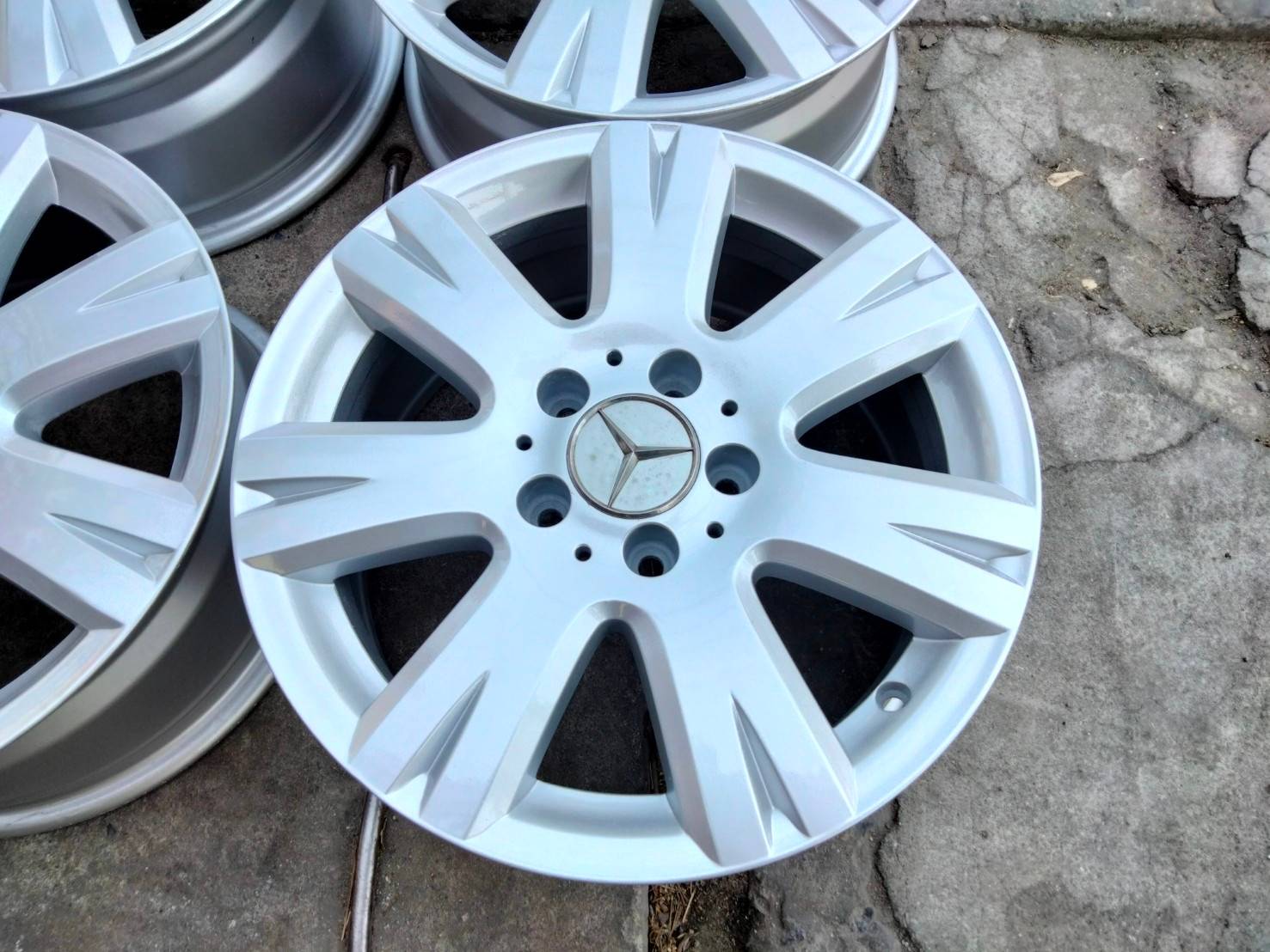 ล้อเบนซ์เดิม 16'' แท้ติดรถ w204