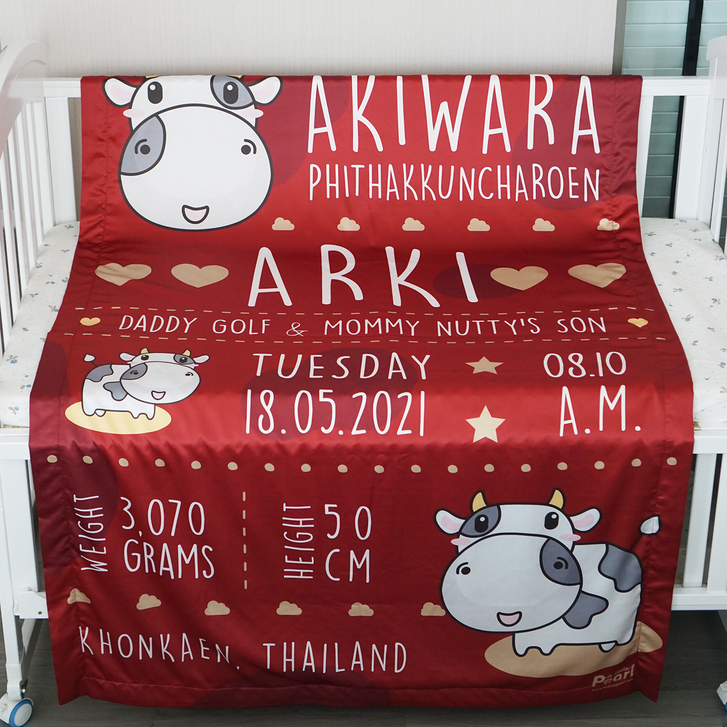 ผ้าห่มเด็ก ใส่ประวัติแรกเกิด ลายวัว Cow - Red