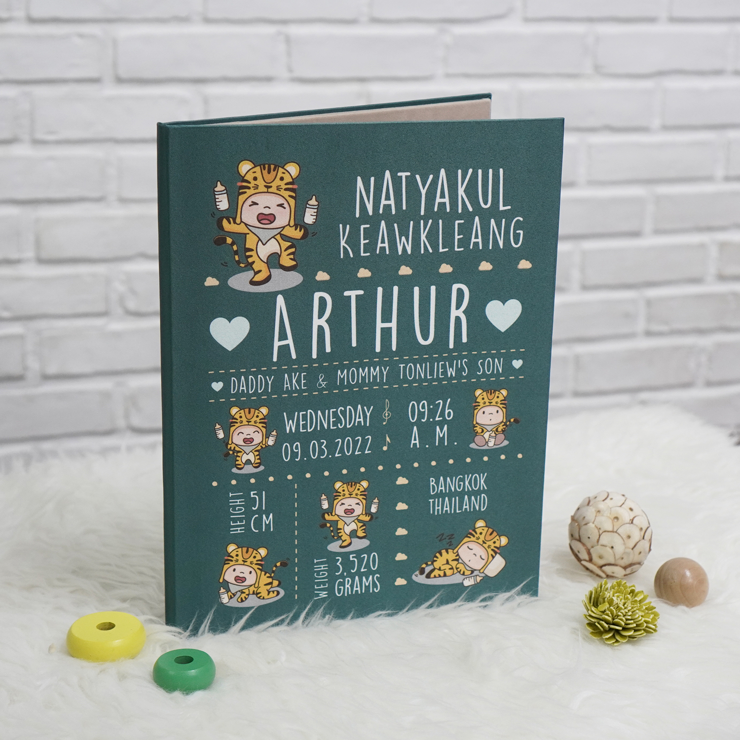 แฟ้มทะเบียนสมรส/สูติบัตร สั่งทำใส่ข้อความ ลาย Tiger 2 - Green