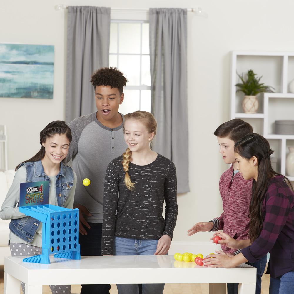 บอร์ดเกมส์ แบรนด์ Hasbro Gaming Connect 4 Shots Game