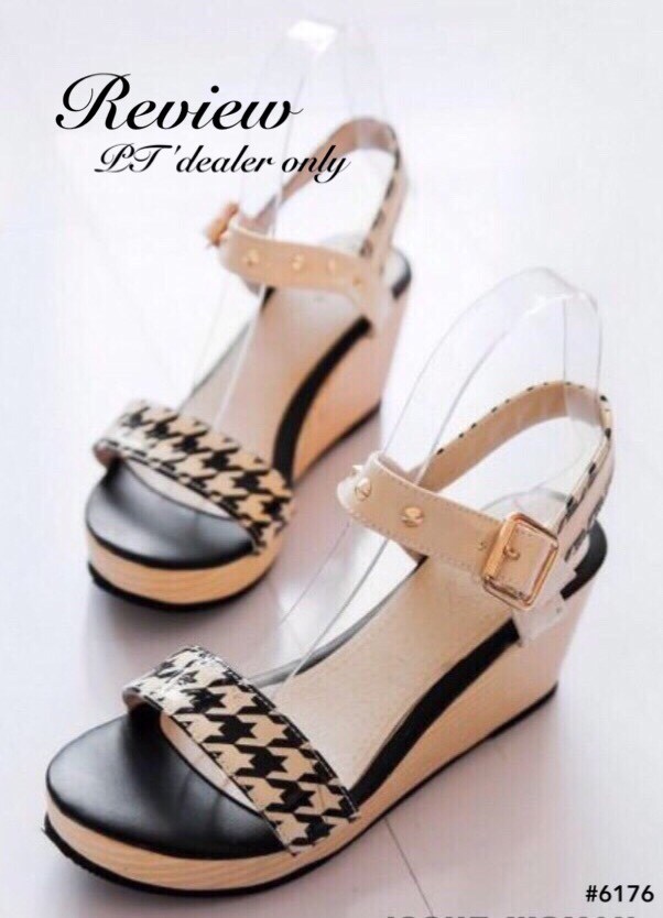 พร้อมส่ง : รองเท้าส้นเตารีดลายชิโนริ (สีครีม)