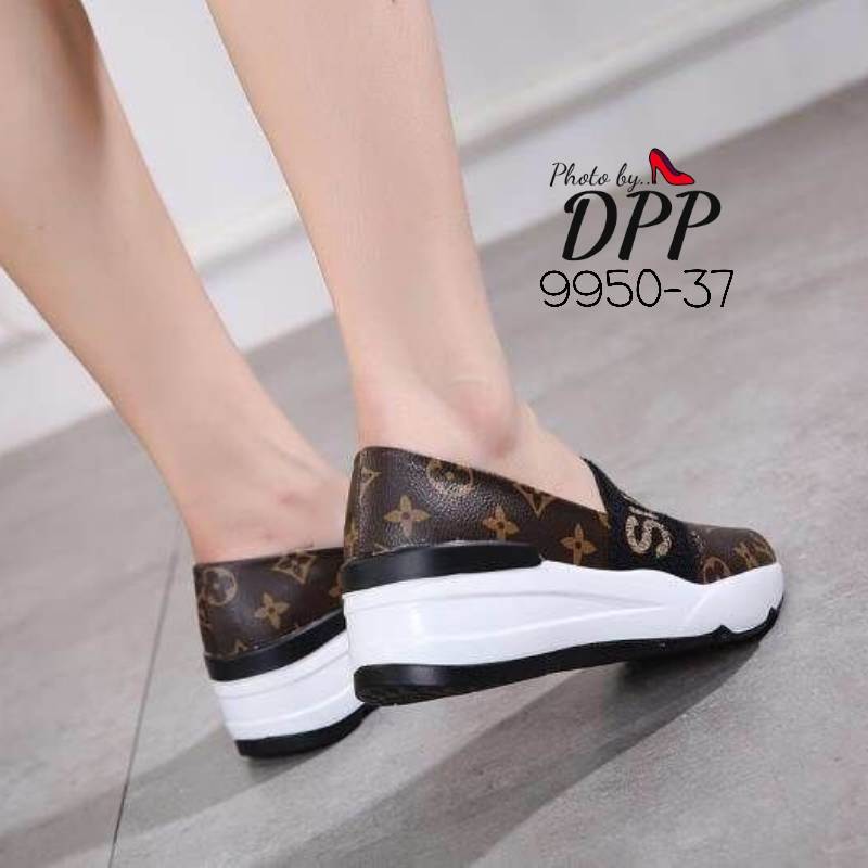 รองเท้าผ้าใบ Louis Vuitton Supreme Style