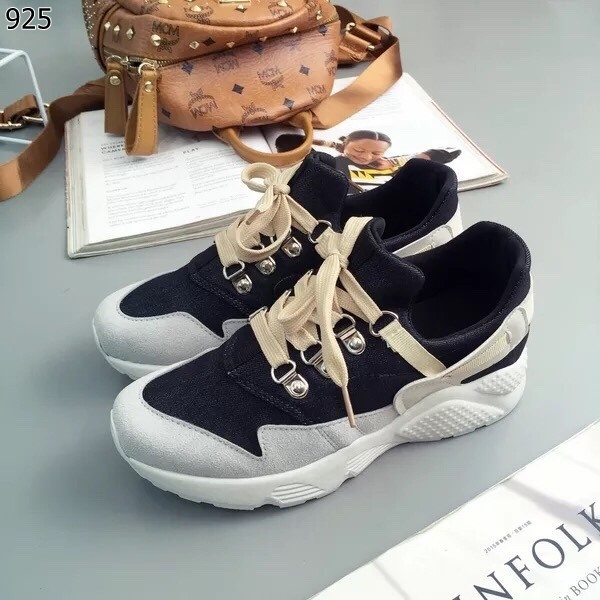 รองเท้าผ้าใบสไตล์ Sport แต่งสีสัน (สีฟ้า)