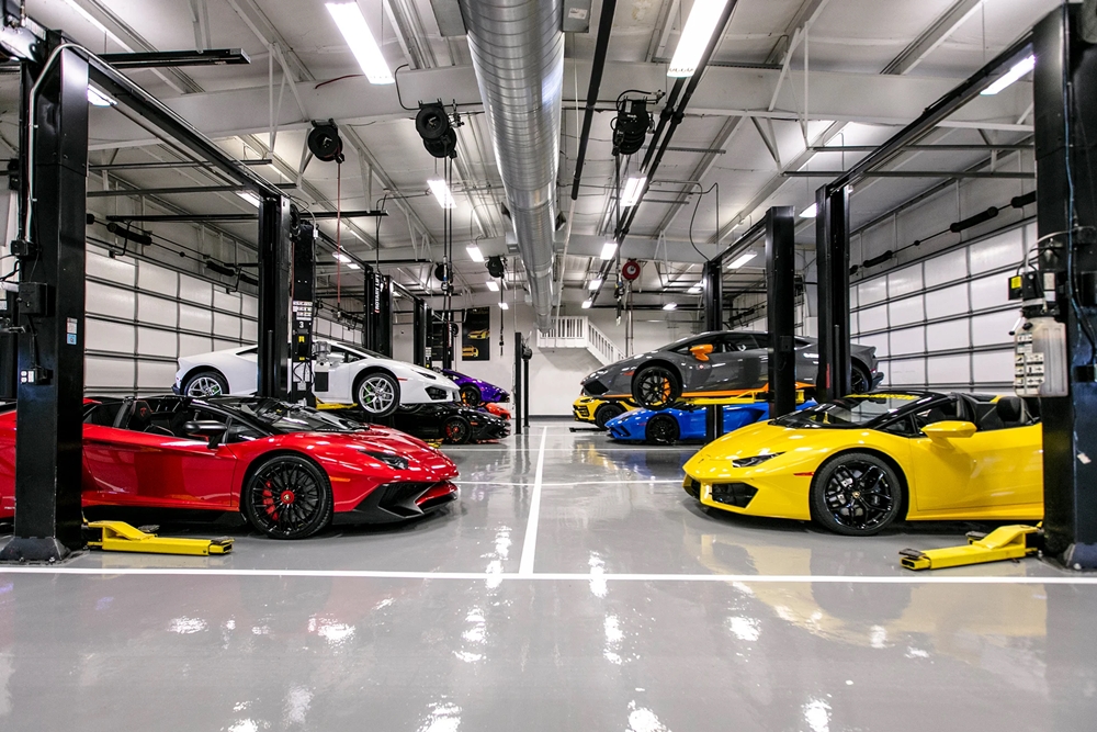 ขาย/ให้เช่าโชว์รูมรถยนต์ สูง 2 ชั้น พร้อมศูนย์บริการซ่อม ติดถนนสุขุมวิท บางปู จ.สมุทรปราการ