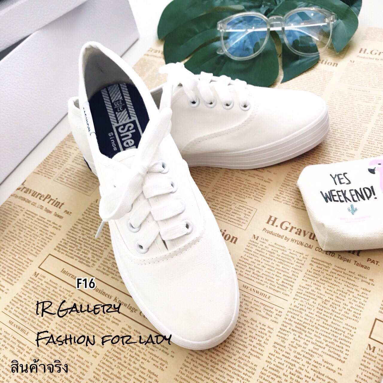 รองเท้าผ้าใบทรง Keds (สีขาว)