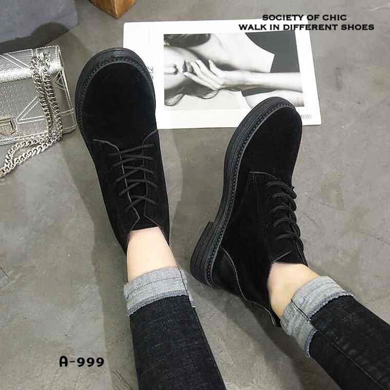 รองเท้าผ้าใบหุ้มข้อสไตล์ Martin (สีดำ)