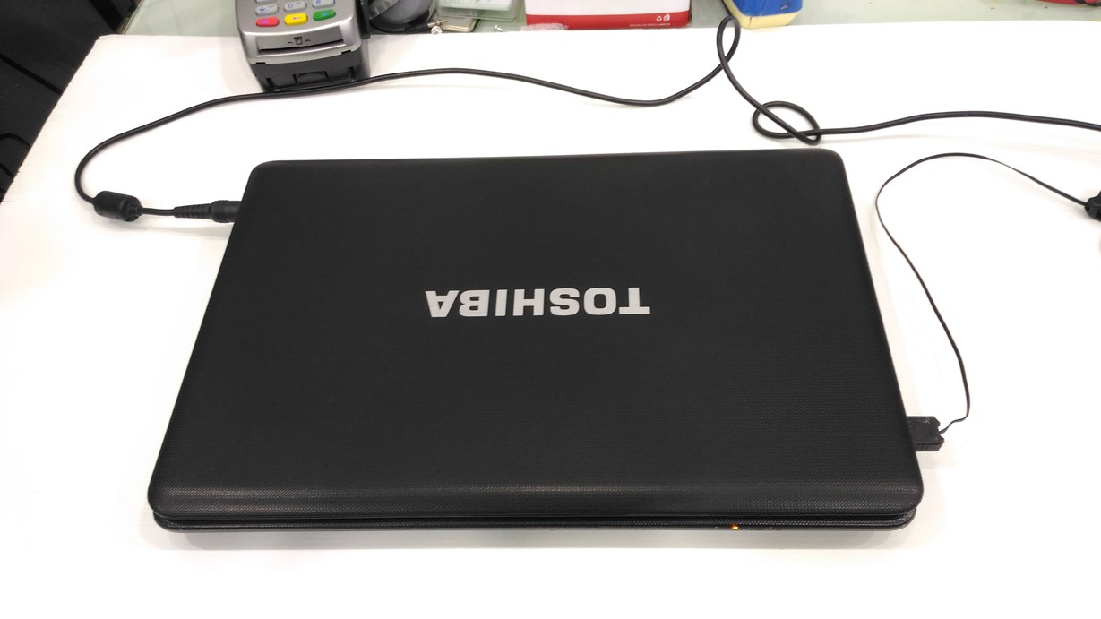 TOSHIBA Satellite C640