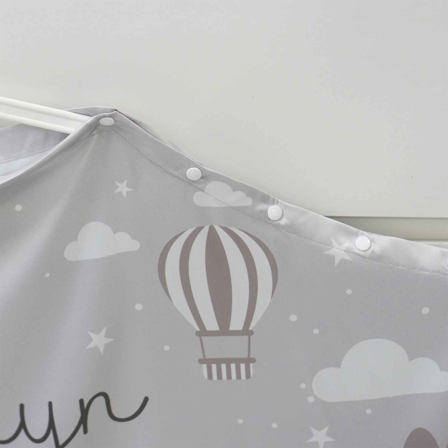 ผ้าคลุมให้นม 3in1 (รุ่นมีกระดุม ถอดโครงได้) แบบสั่งทำใส่ชื่อ ลาย Mountain - Taupe