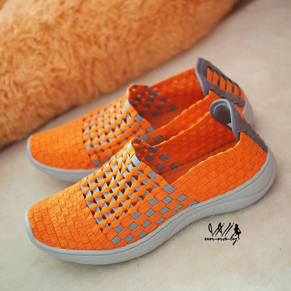 รองเท้าเพื่อสุขภาพทูโทน (สีกรม)