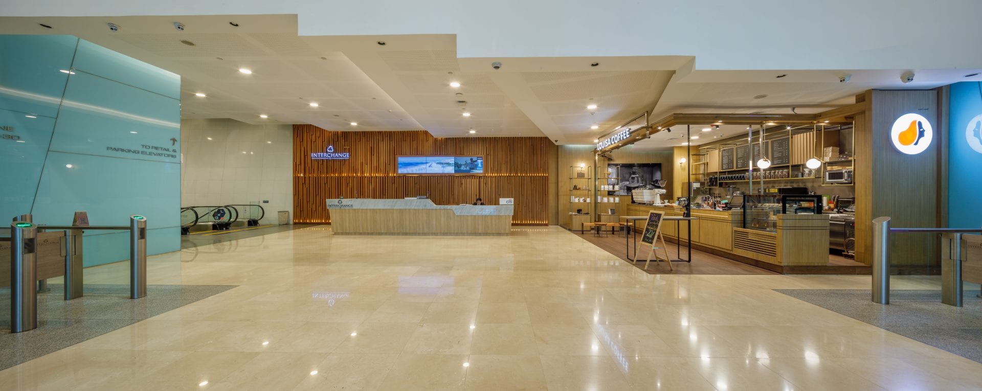 อาคารอินเตอร์เชนจ์ 21 (Interchange 21) สำนักงานให้เช่า เกรด A ย่านสุขุมวิท อโศก ใกล้รถไฟฟ้า BTS และ MRT