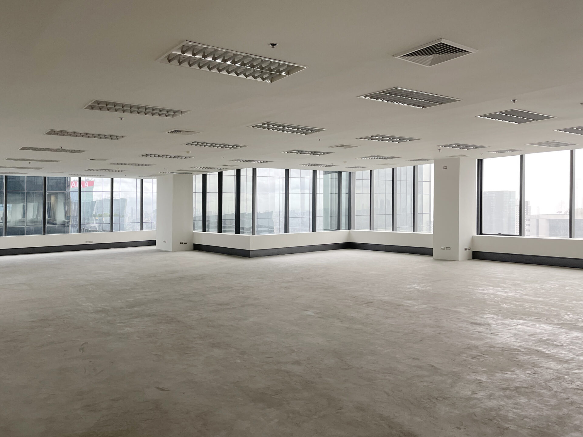 เดอะไนน์ ทาวเวอร์ส แกรนด์ พระราม 9 (The Ninth Towers Grand Rama9) อาคารสำนักงานให้เช่าย่านพระราม 9 ใกล้ห้างเซ็นทรัลพระราม 9 กรุงเทพฯ