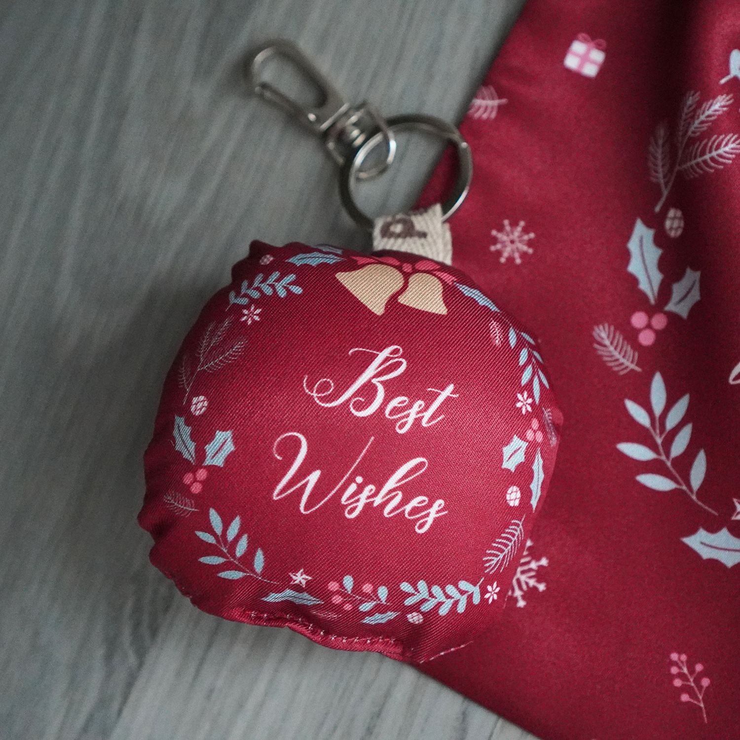 พวงกุญแจพร้อมส่ง ลาย Xmas Best Wishes - Red