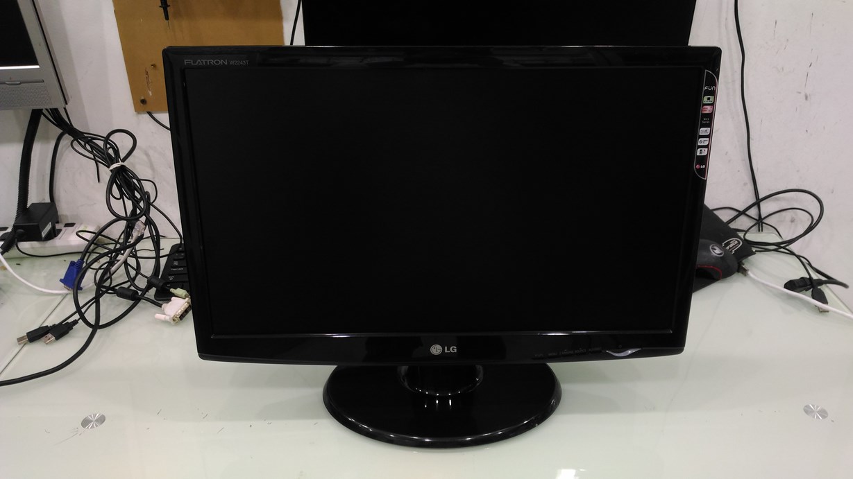 LG W2243T 21.5" LED Full HD