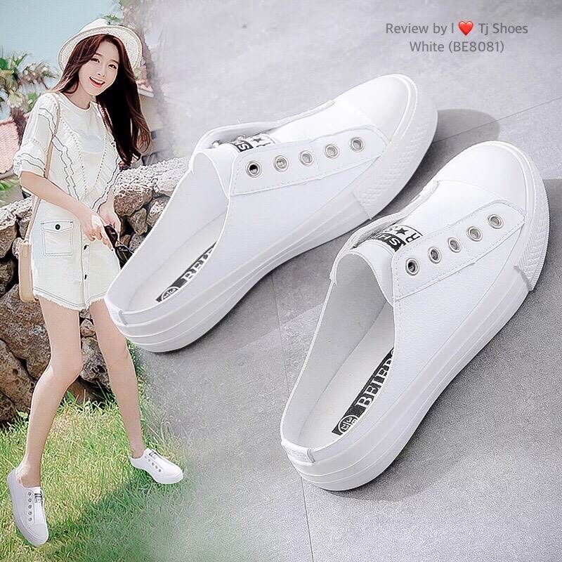 รองเท้าผ้าใบเปิดส้นทรงสวม (สีครีม)